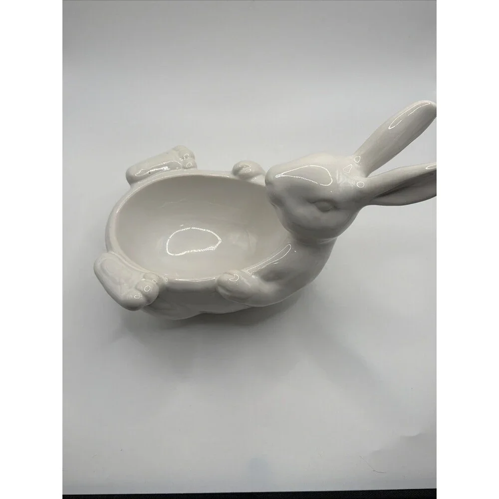 Pottery Barn White Easter Bunny/Rabbit Belly Bowl Porcelain Candy Dish